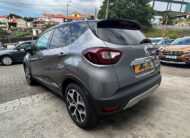 renault-captur-2018-neo-cars-stand-funchal-2