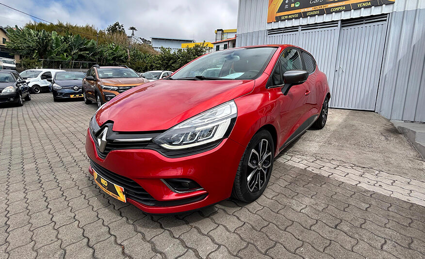 renault-clio-2018-neo-cars-stand-funchal-1