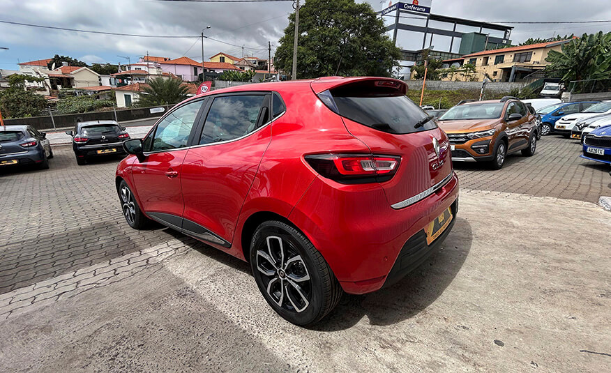 renault-clio-2018-neo-cars-stand-funchal-2