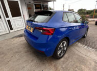 skoda-fabia-2023-neo-cars-stand-funchal-3