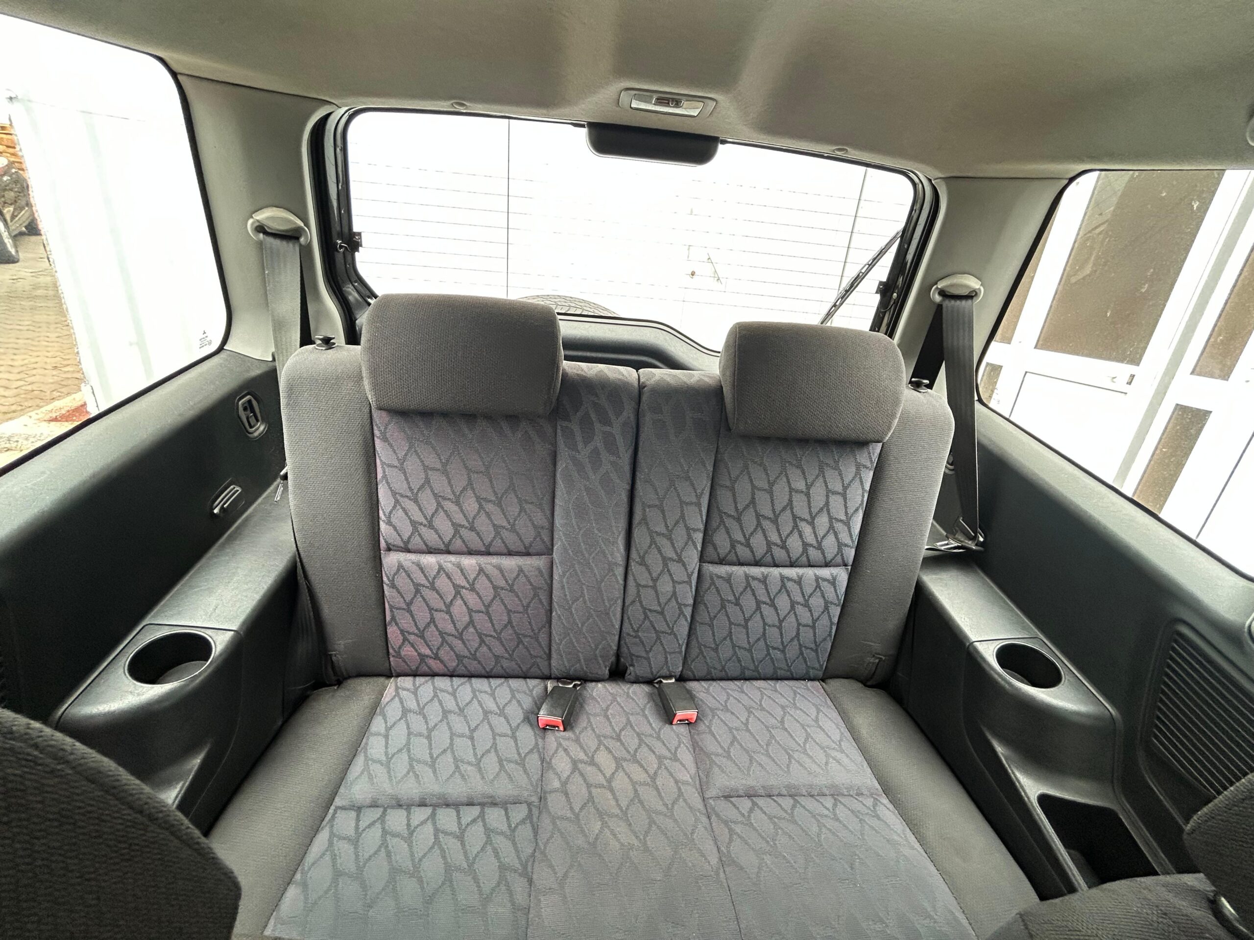 2000 Mitsubishi Pajero