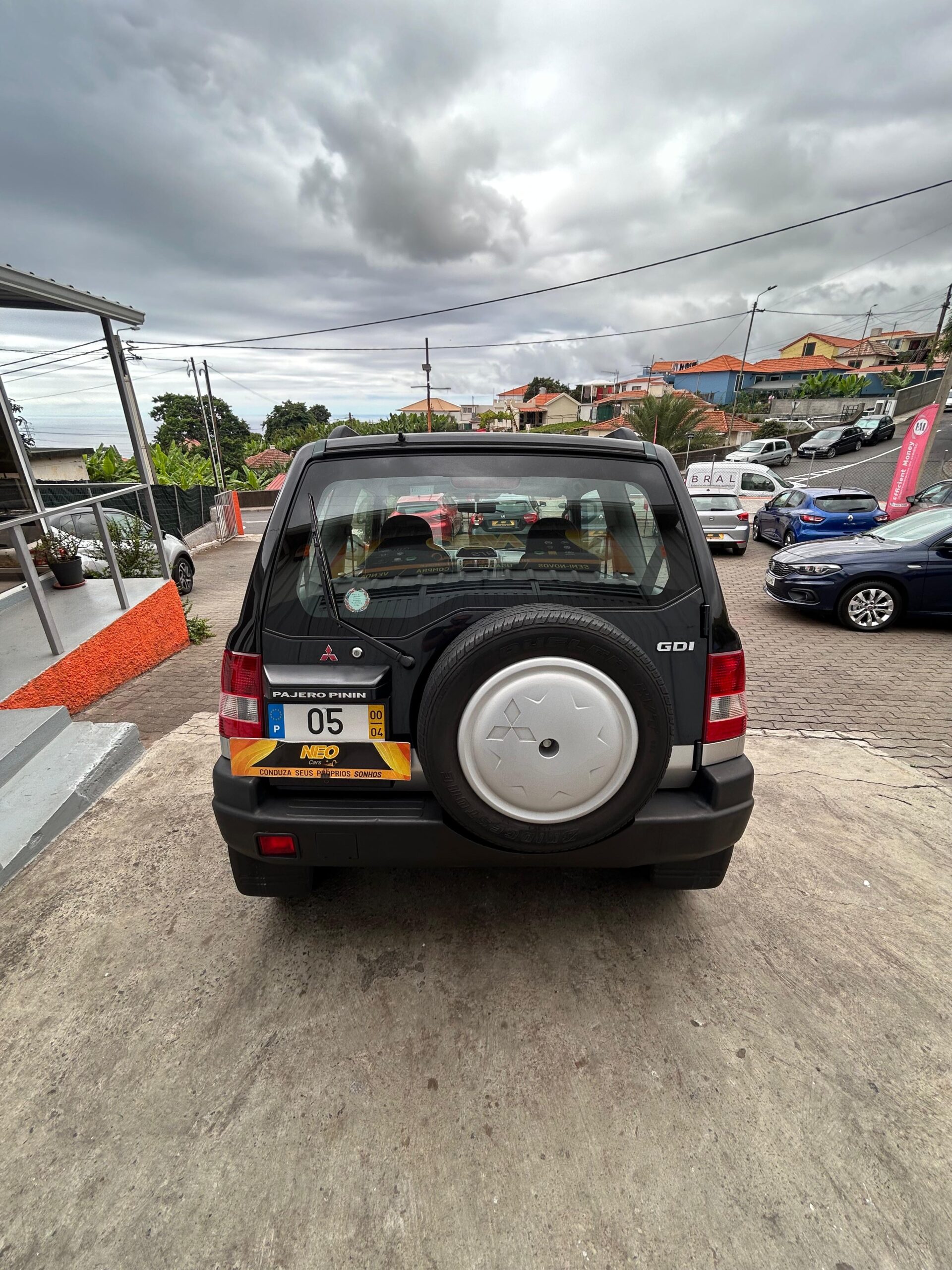 2000 Mitsubishi Pajero