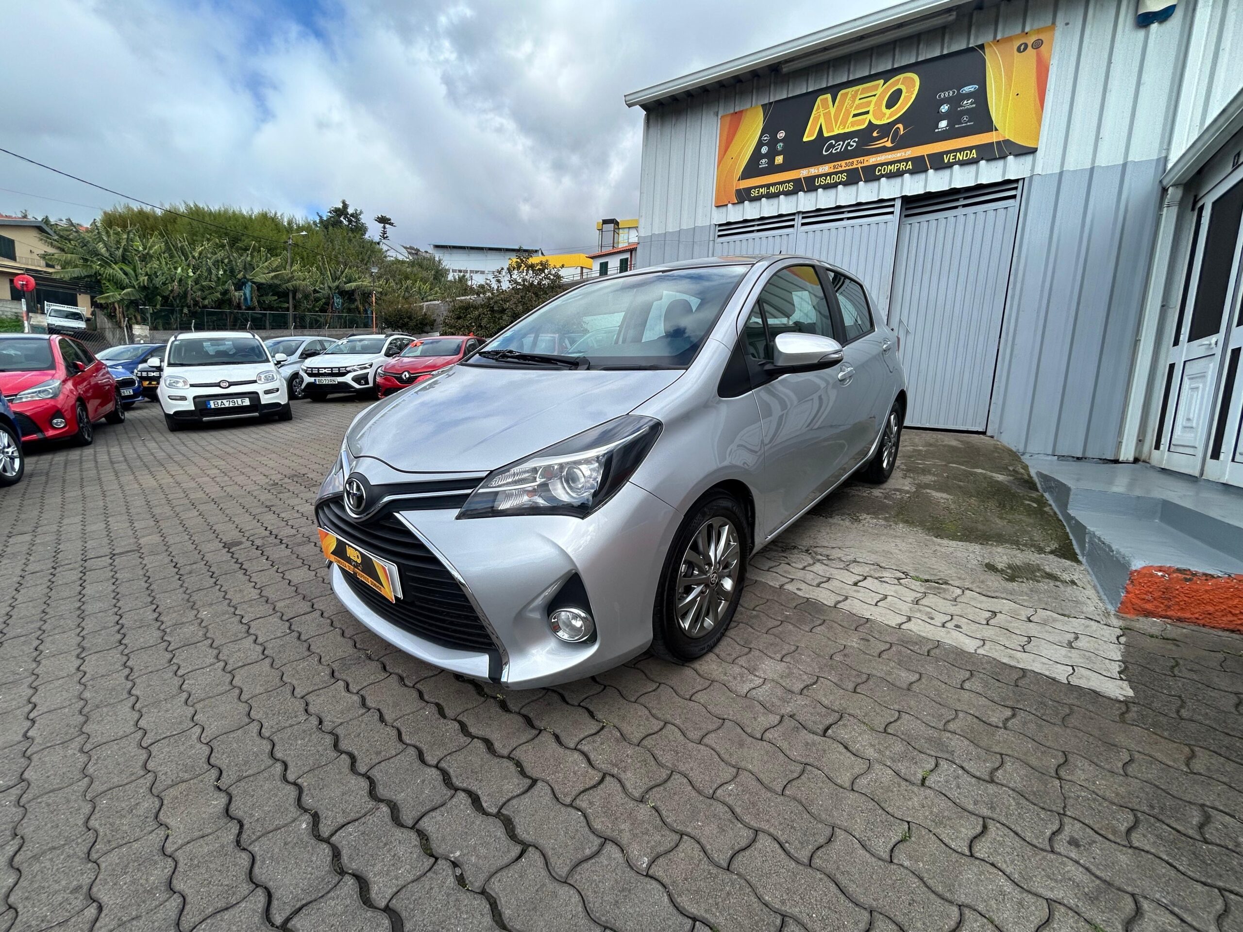 2016 TOYOTA YARIS