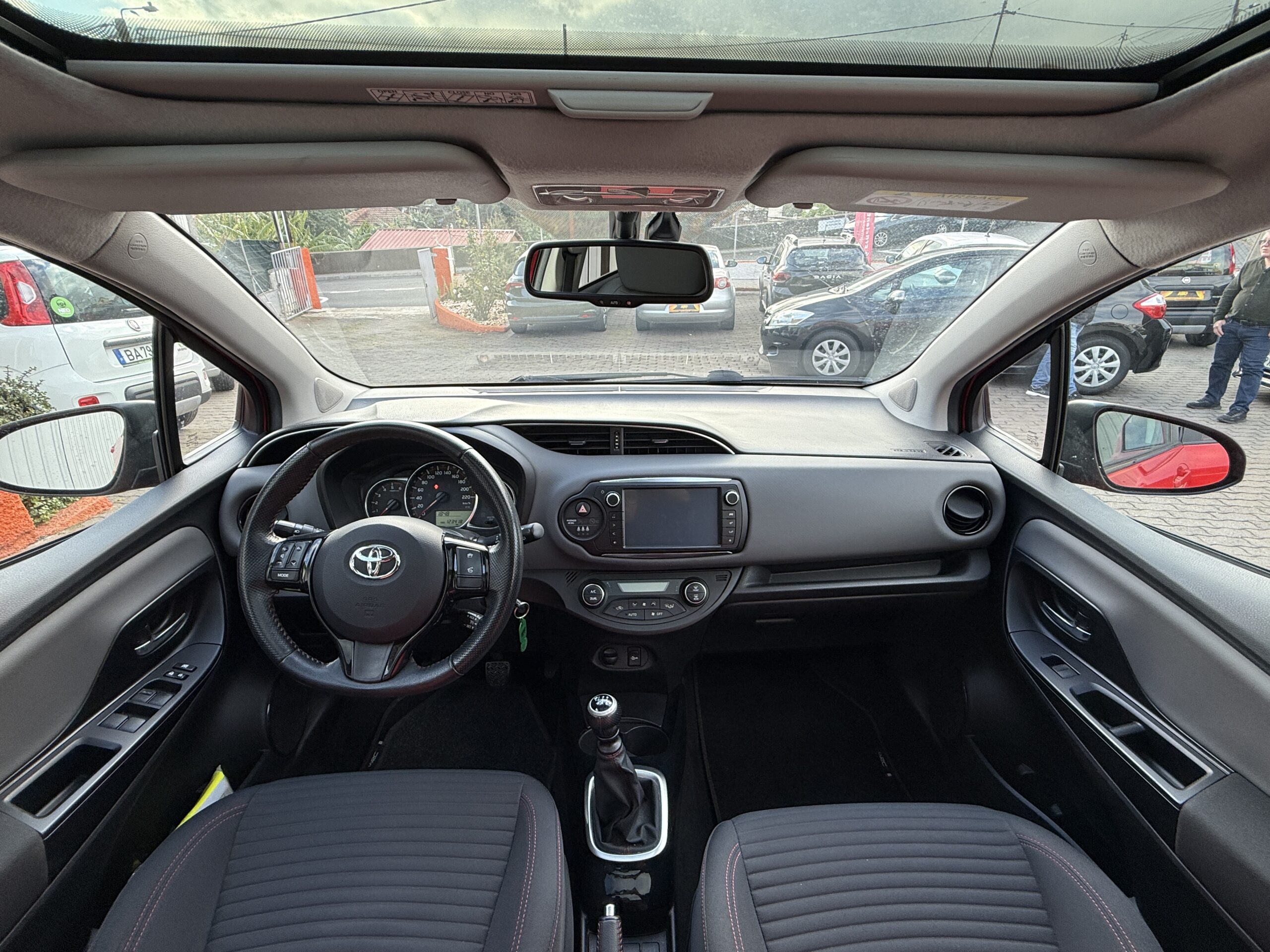 2015 TOYOTA YARIS