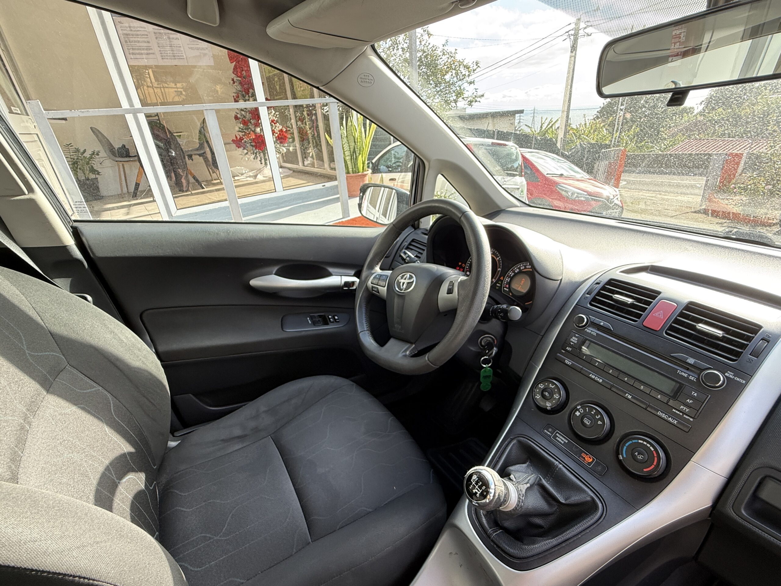 2011 TOYOTA AURIS D-4D