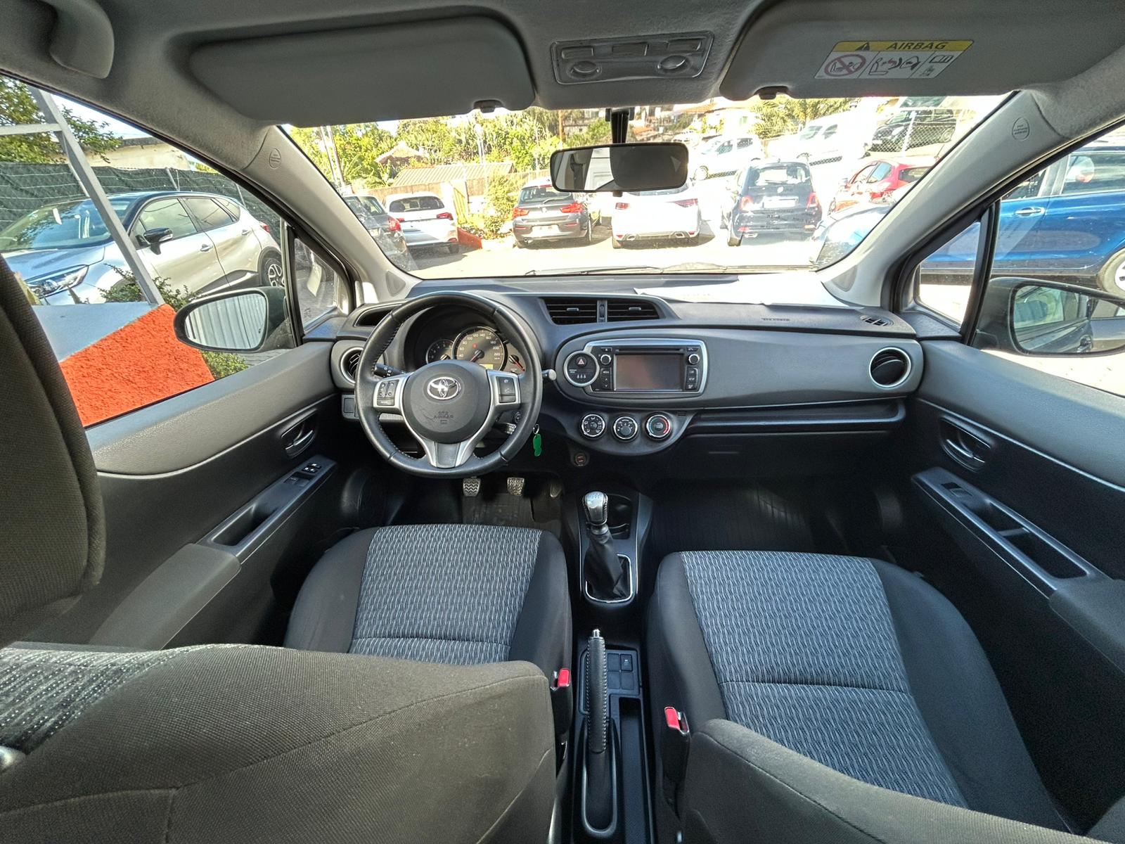 2014 TOYOYA YARIS