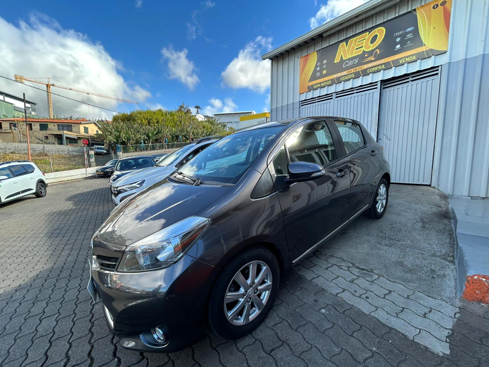 2014 TOYOYA YARIS