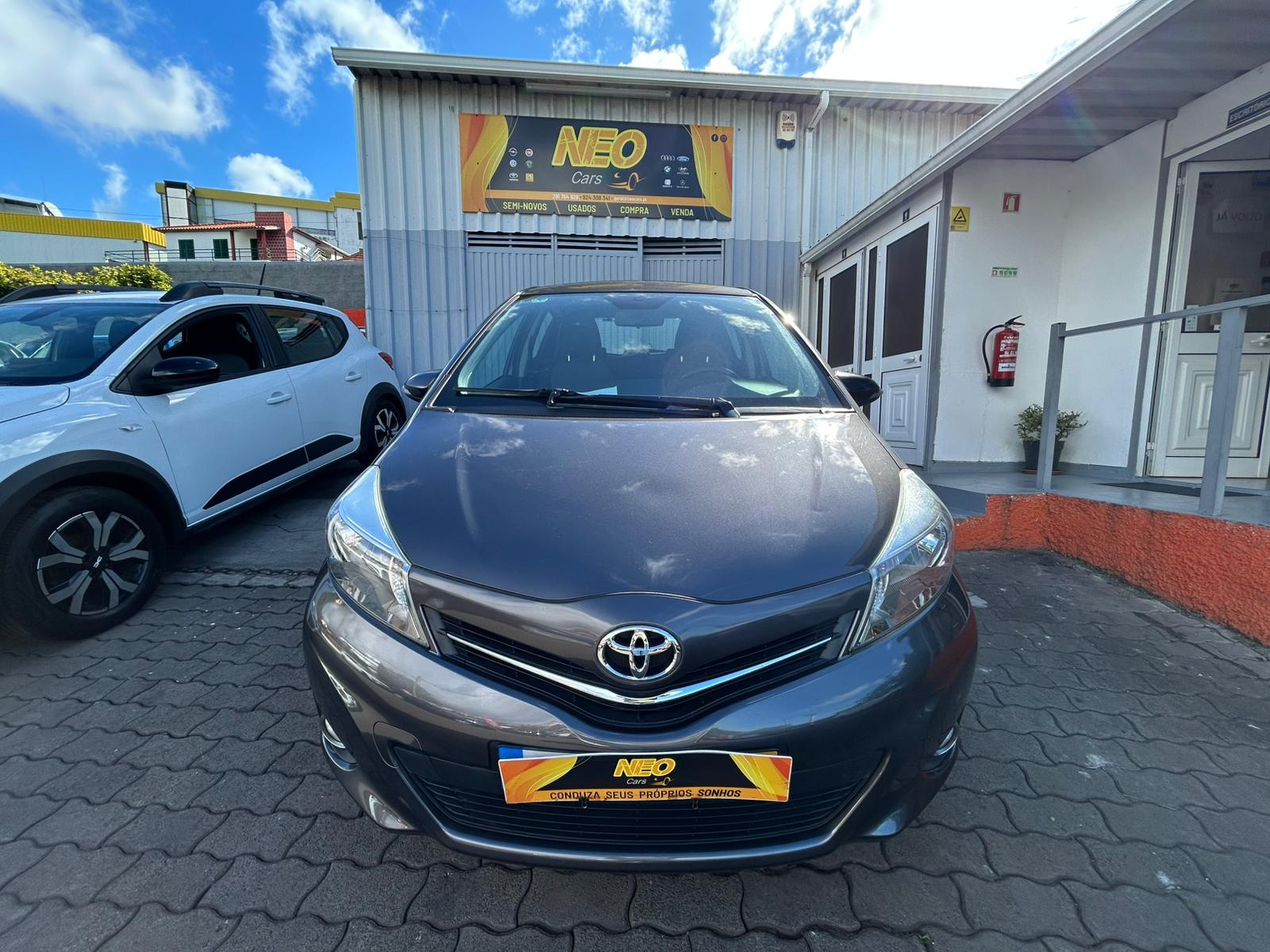 2014 TOYOYA YARIS