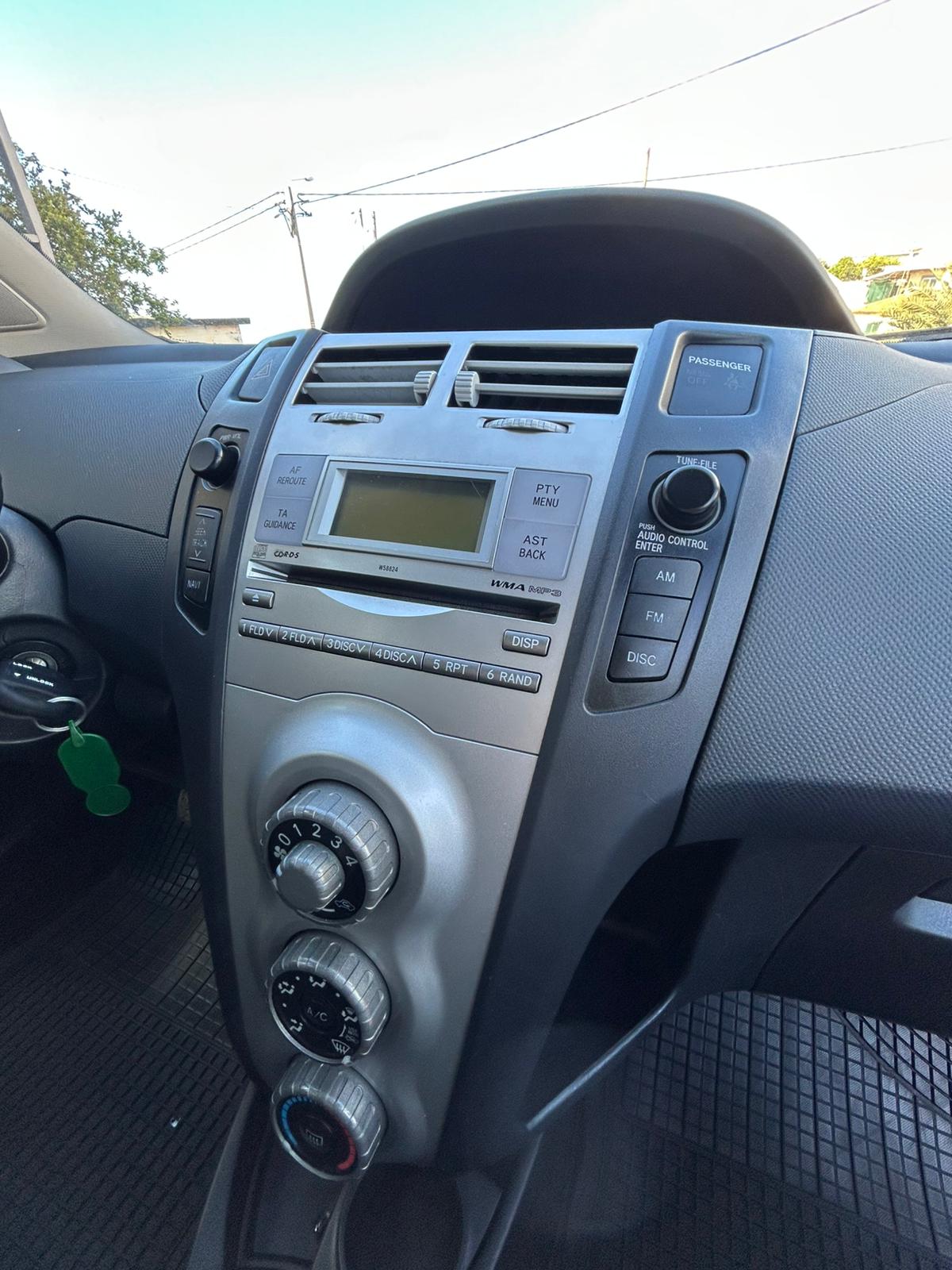 2008 TOYOTA YARIS