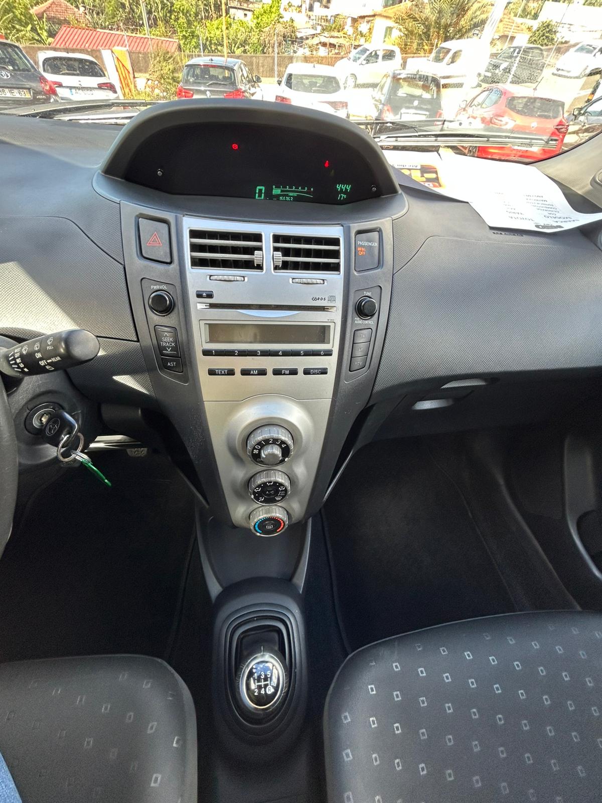2009 TOYOTA YARIS