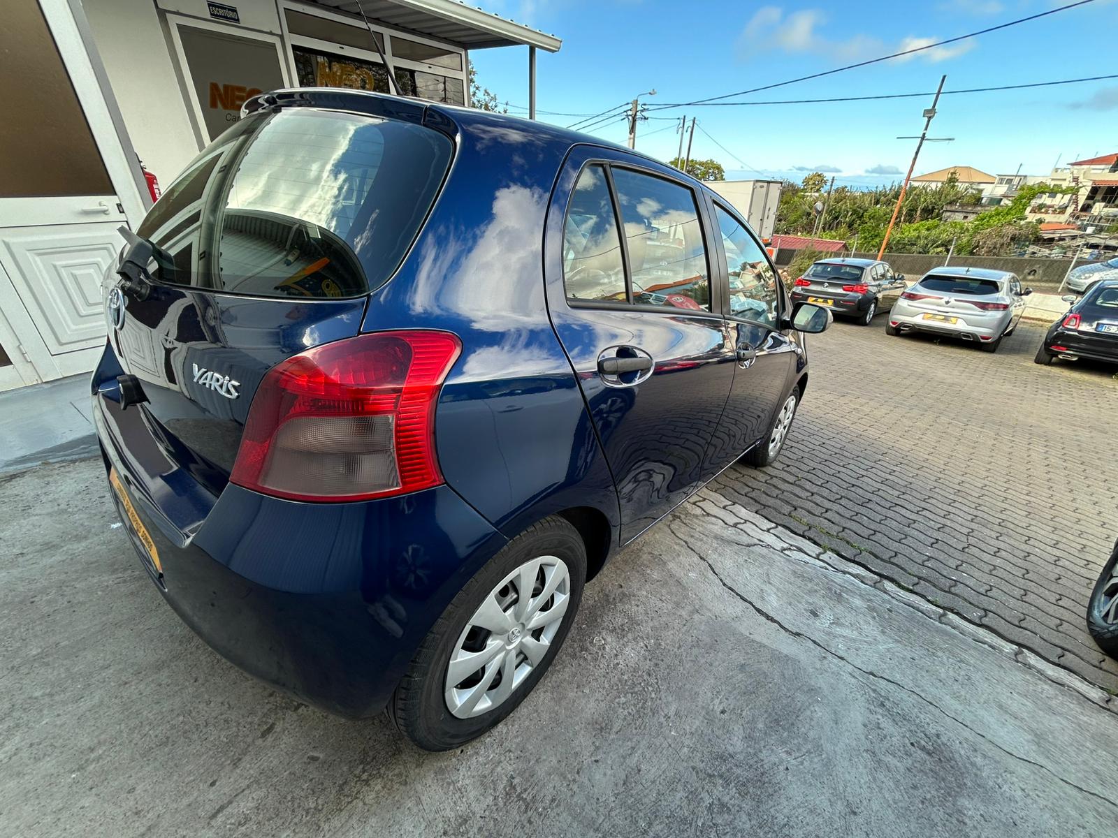 2009 TOYOTA YARIS