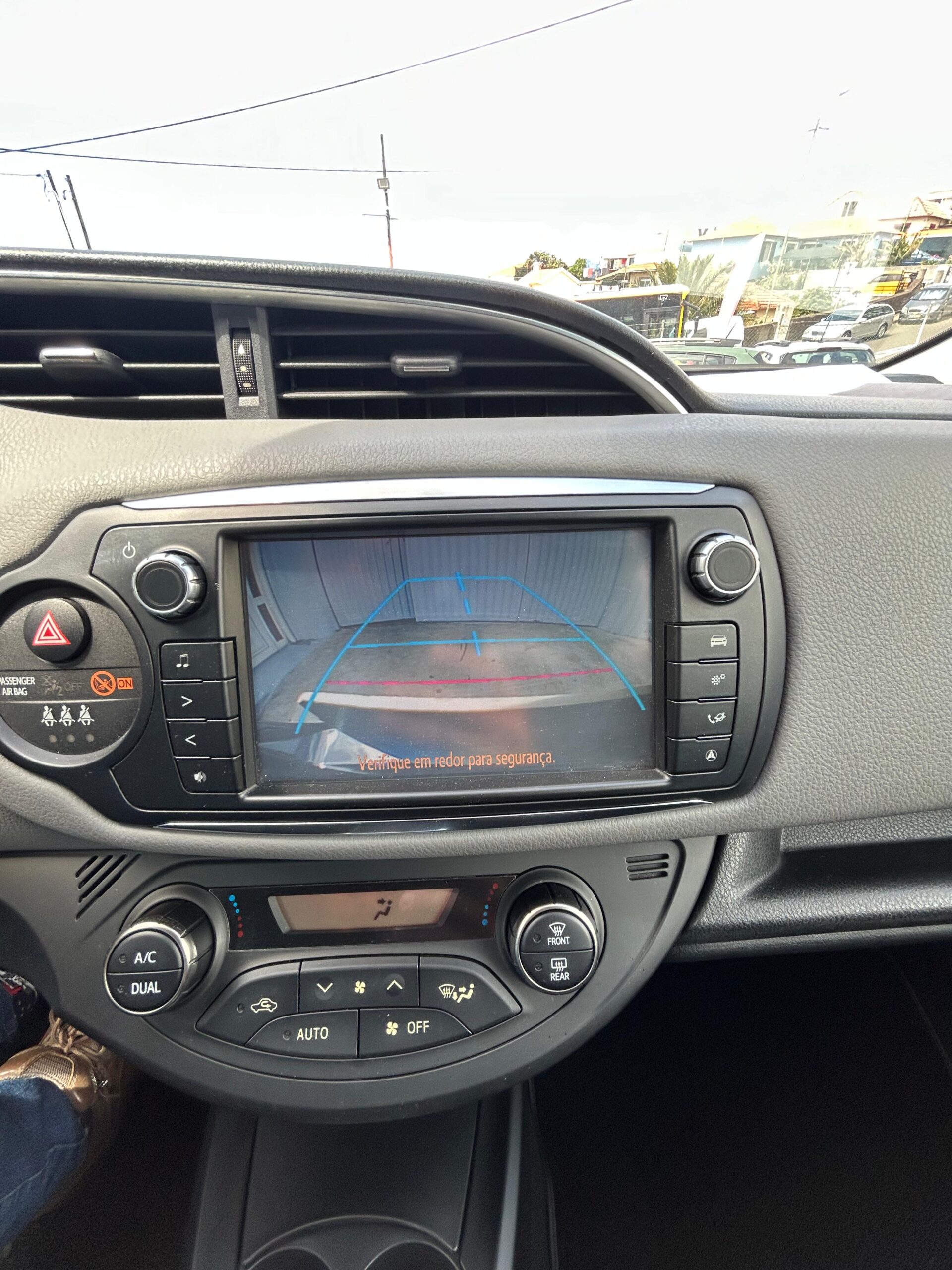 2014 TOYOTA YARIS