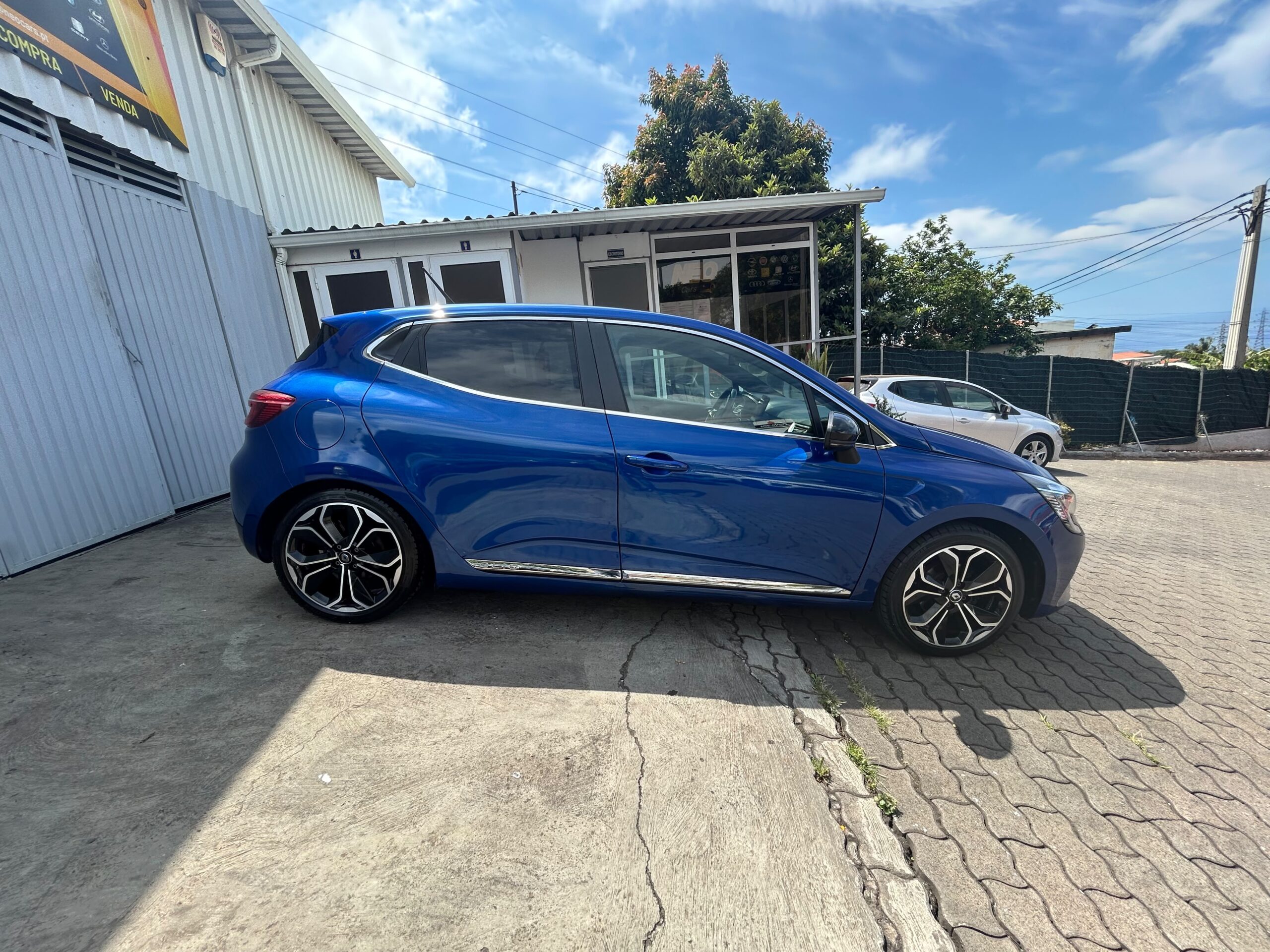 2020 RENAULT CLIO