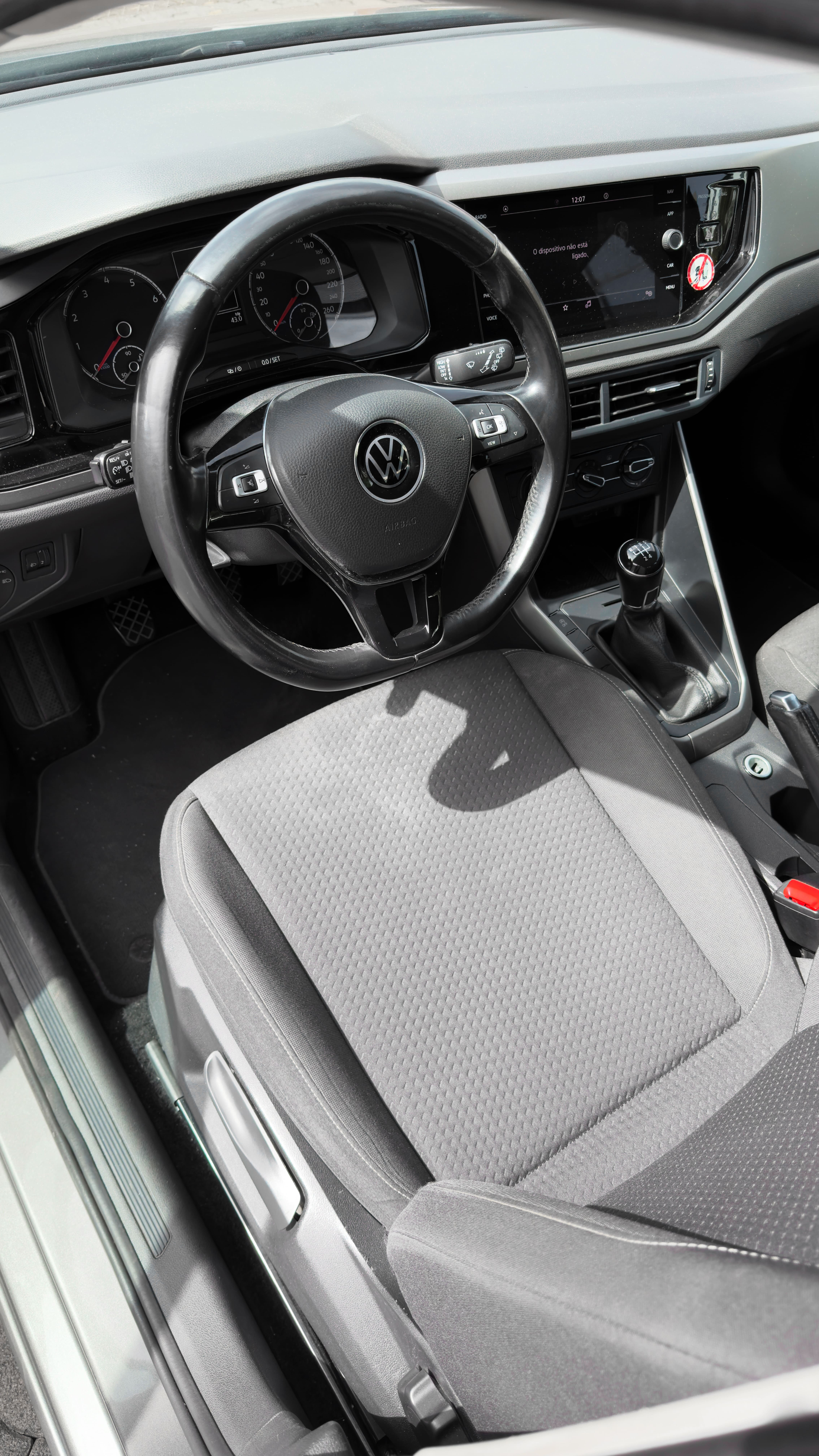 2021 VOLKSWAGEN POLO