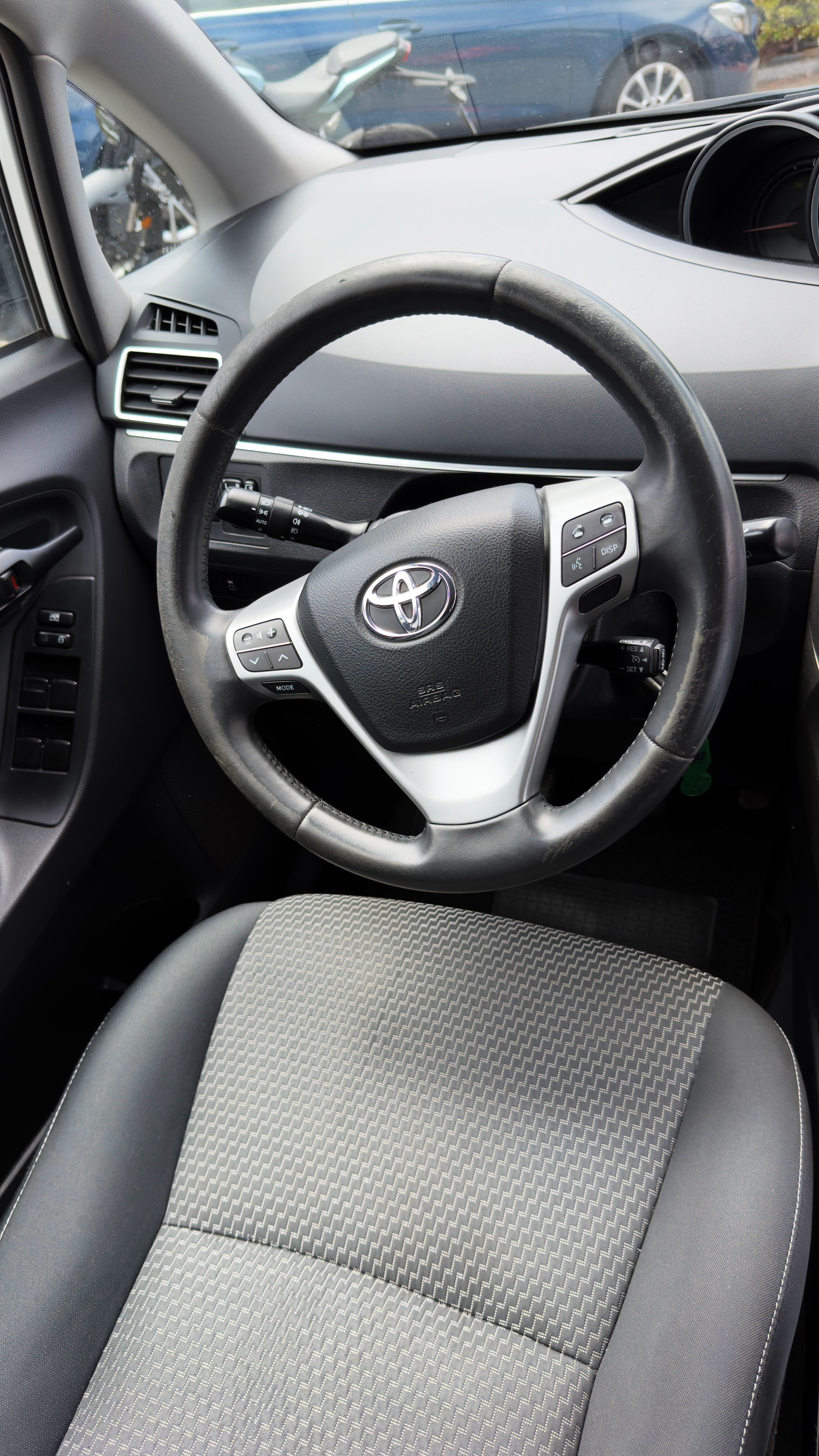 2014 TOYOTA VERSO