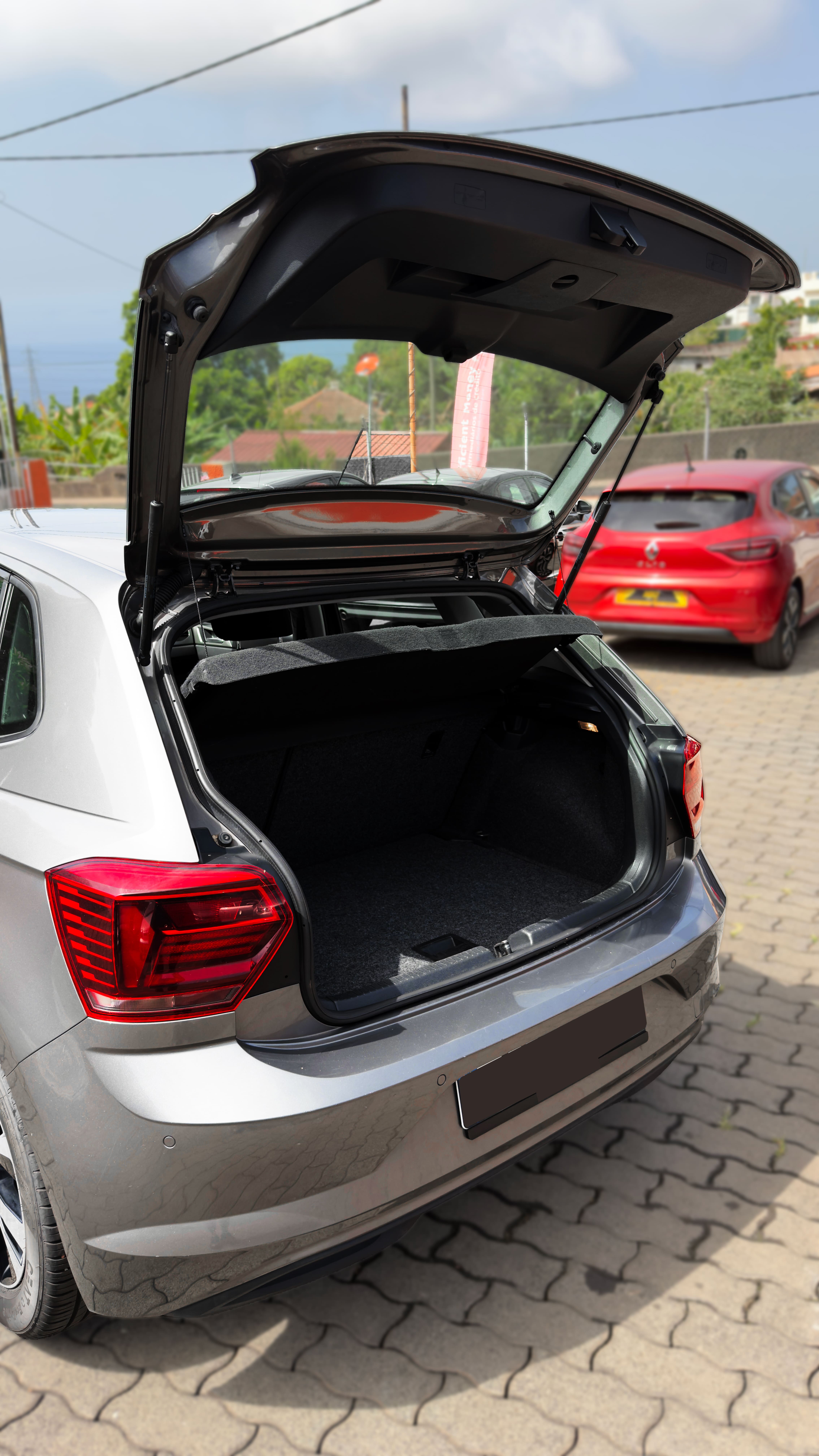 2021 VOLKSWAGEN POLO