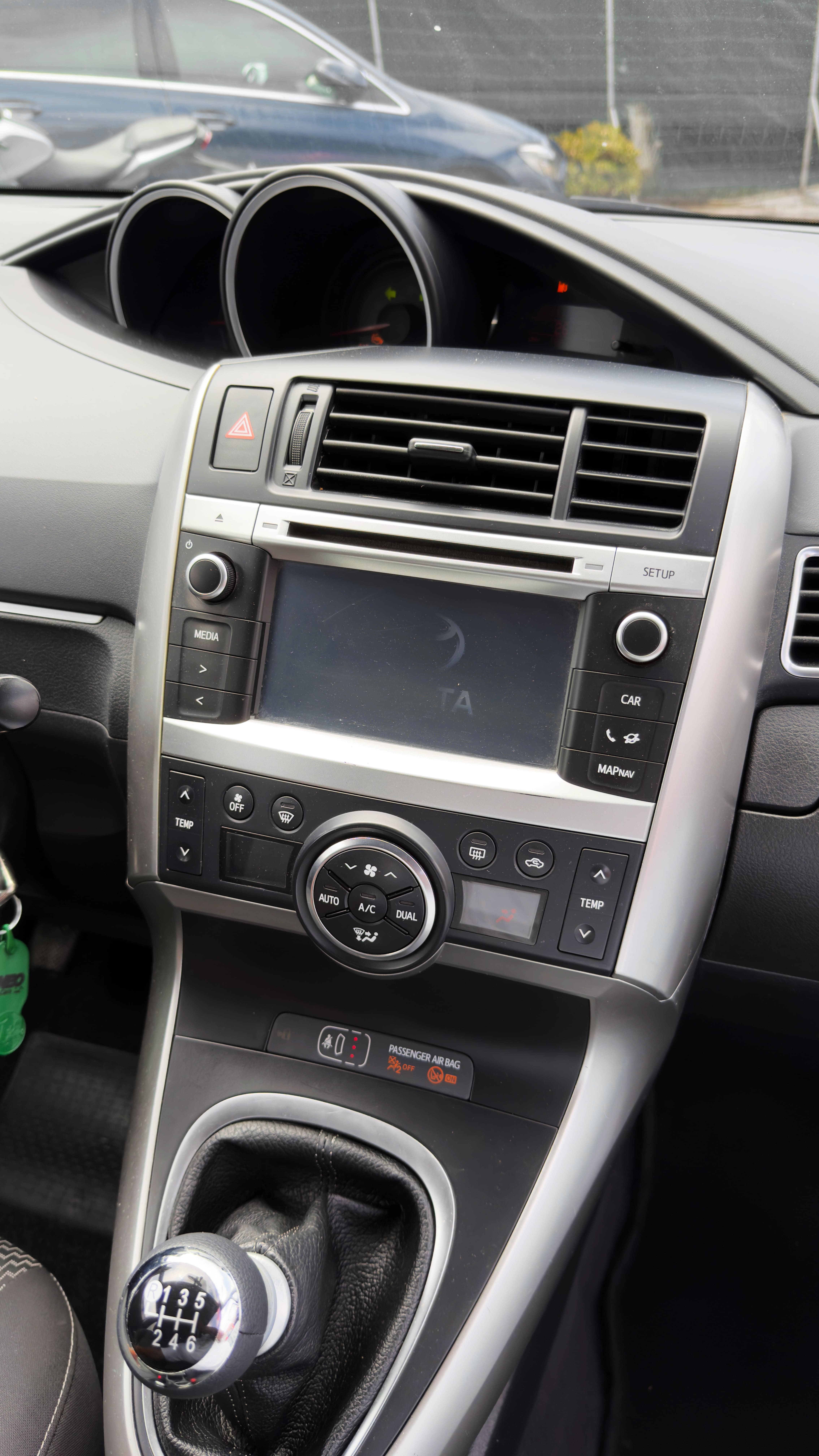 2014 TOYOTA VERSO