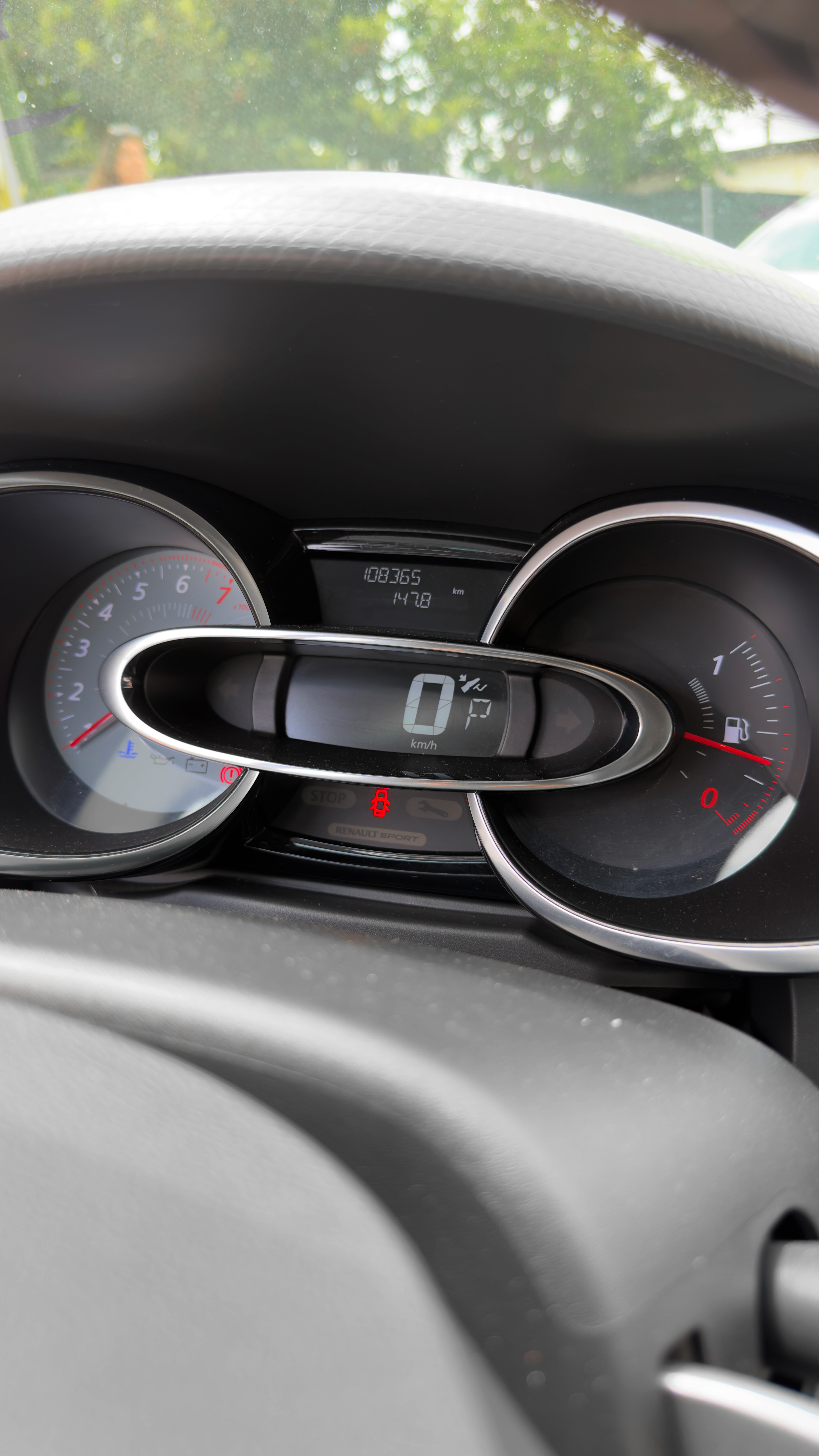 2016 RENAULT CLIO SPORT