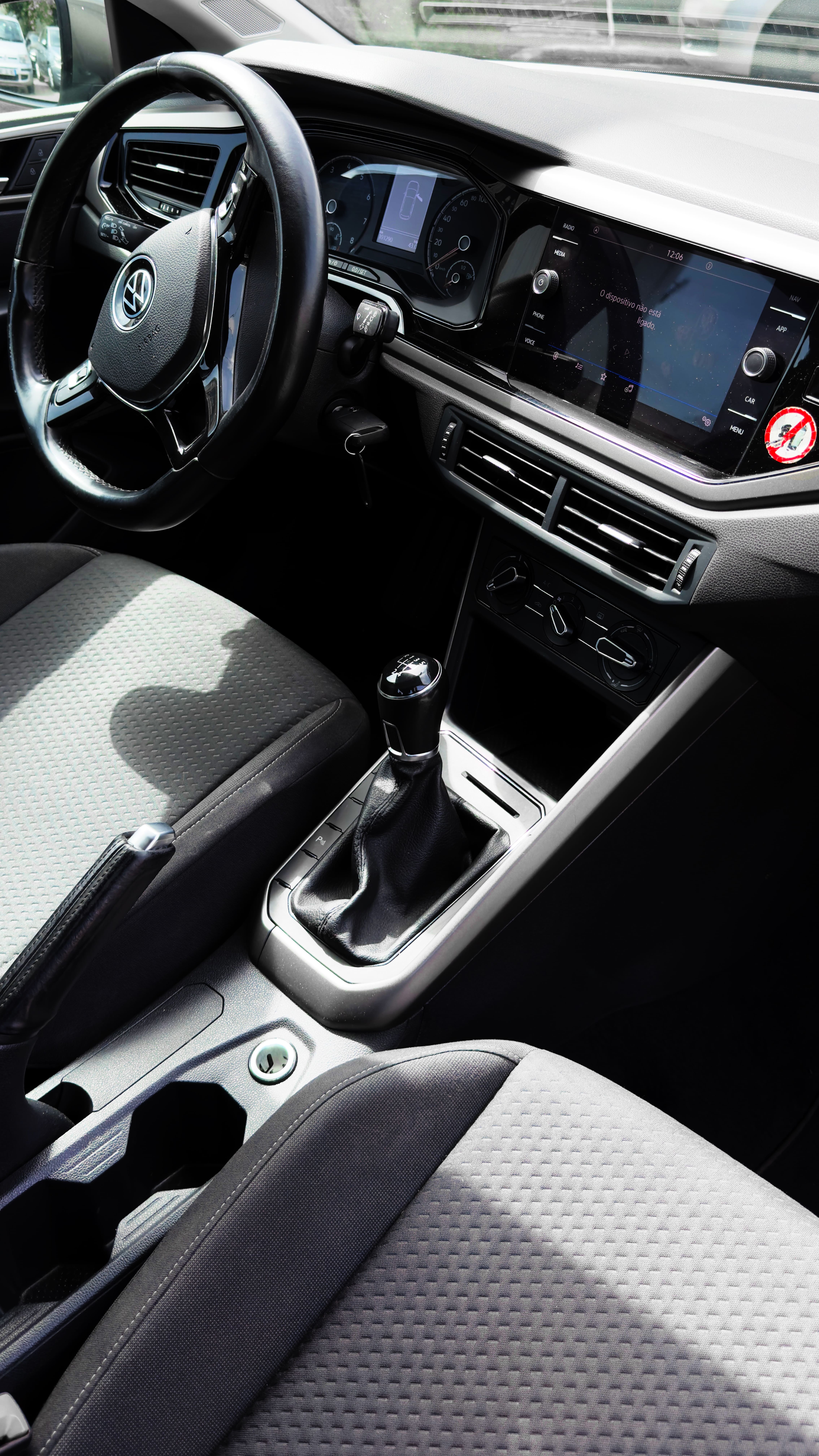 2021 VOLKSWAGEN POLO