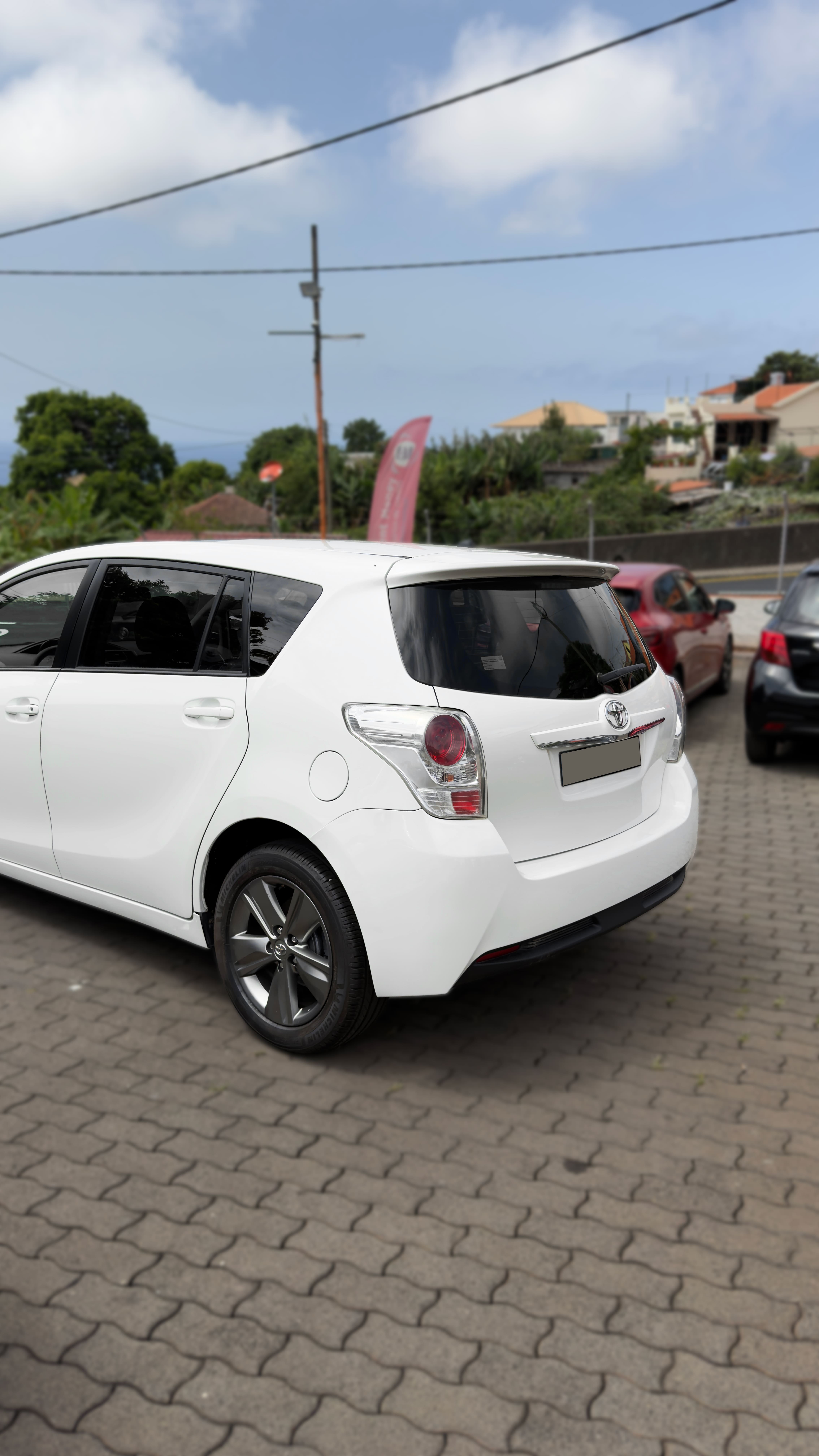 2014 TOYOTA VERSO