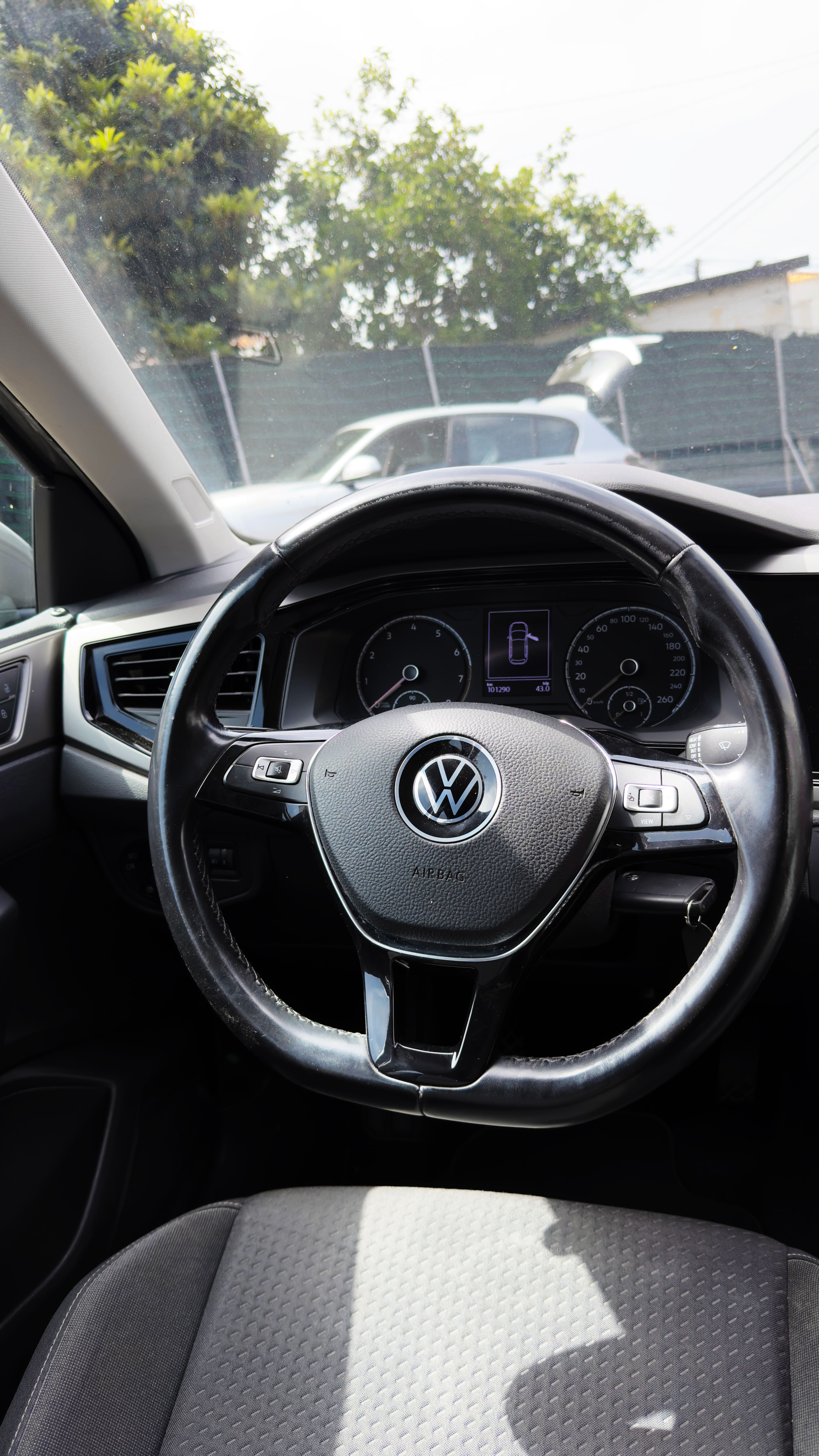 2021 VOLKSWAGEN POLO
