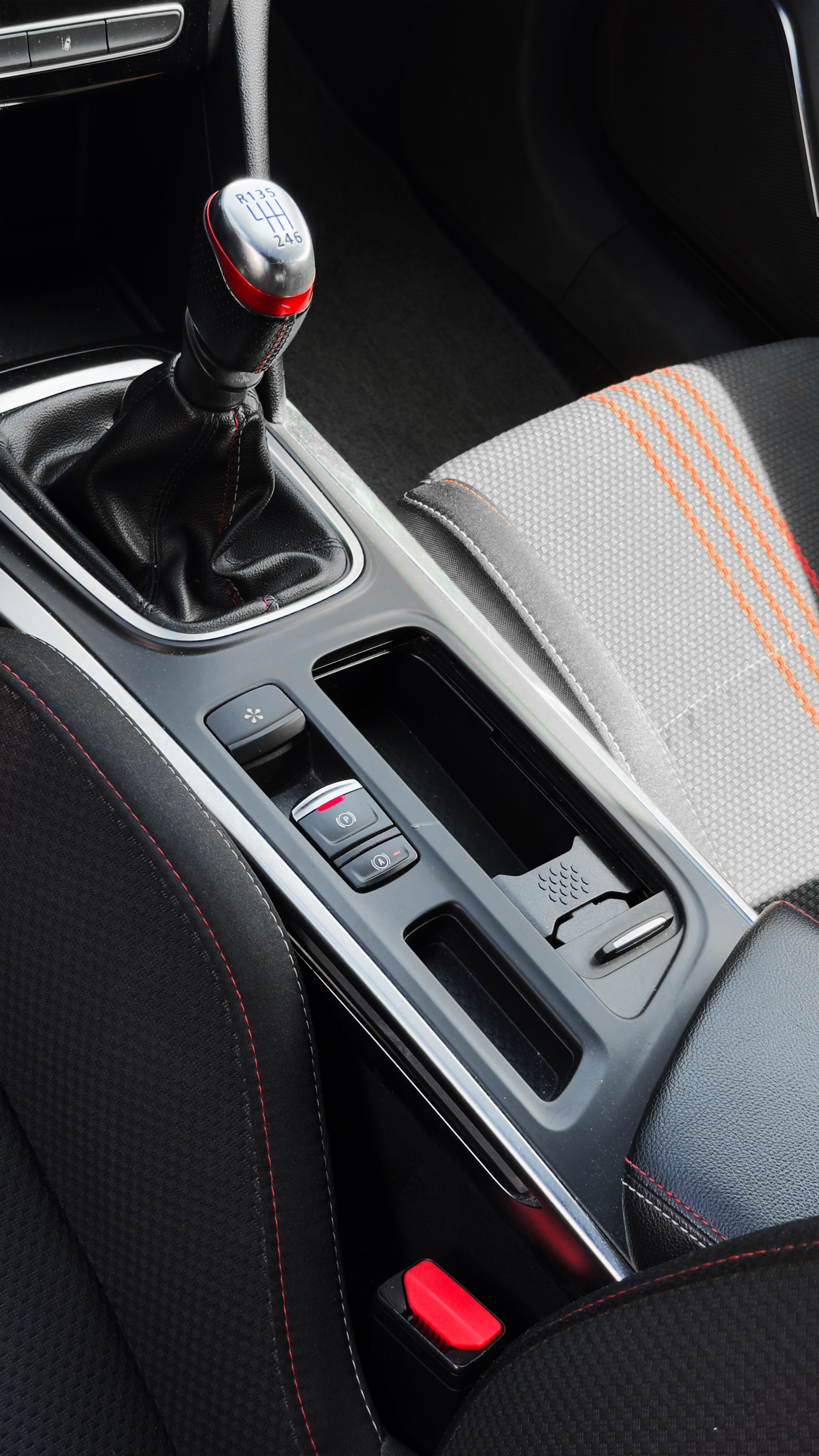 2021 RENAULT MEGANE RS-LINE