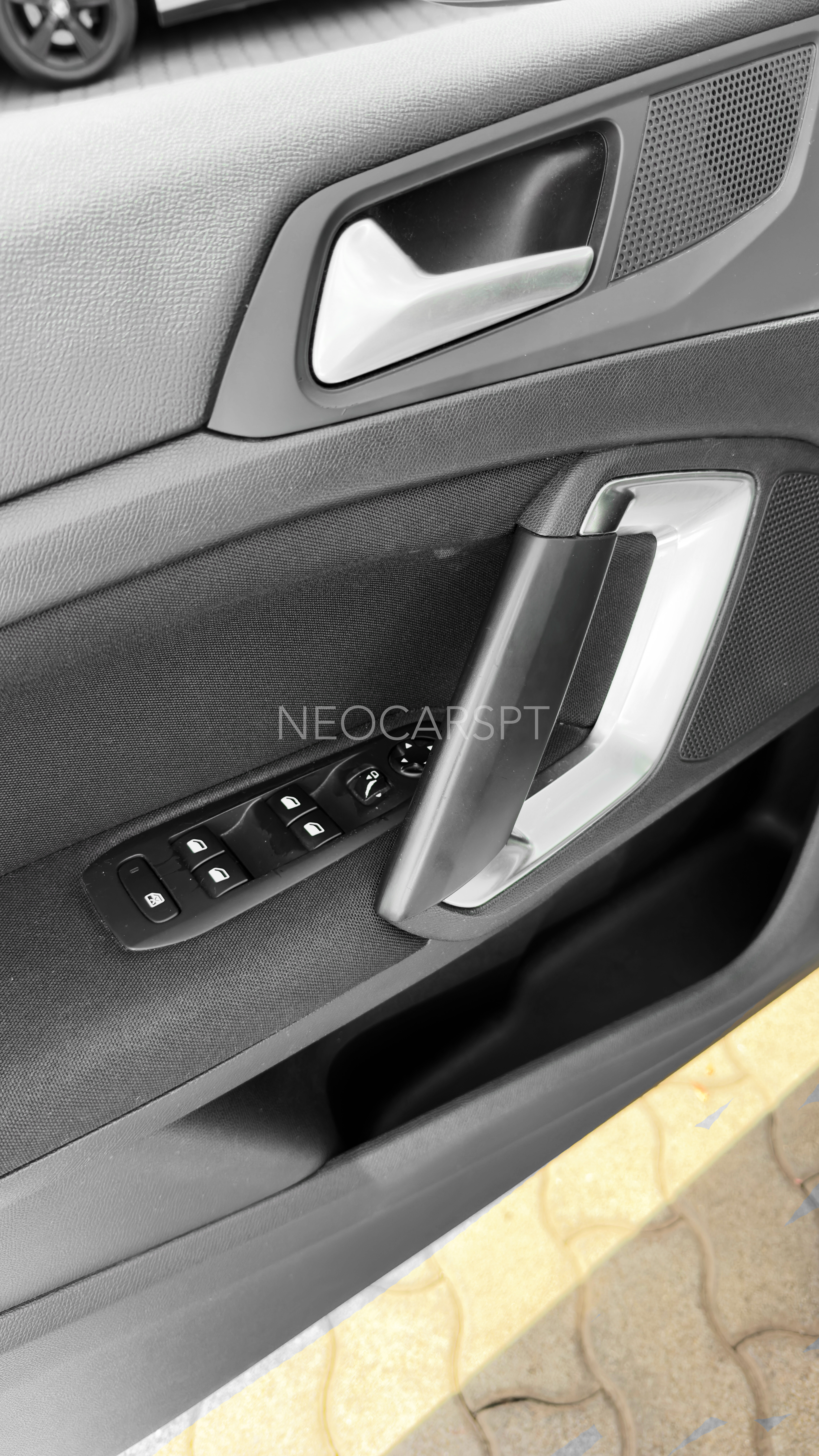 2015 PEUGEOT 308