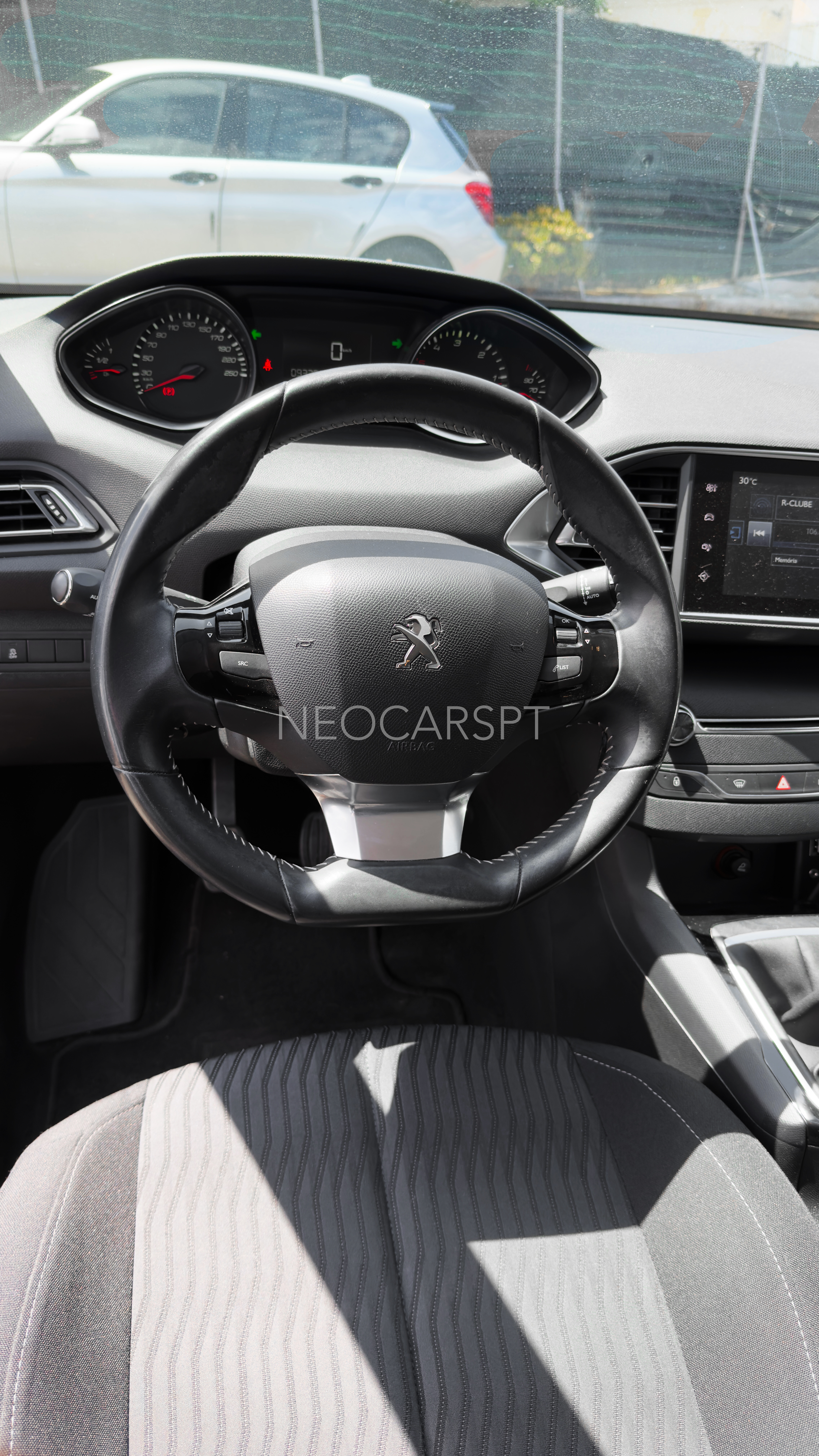 2015 PEUGEOT 308