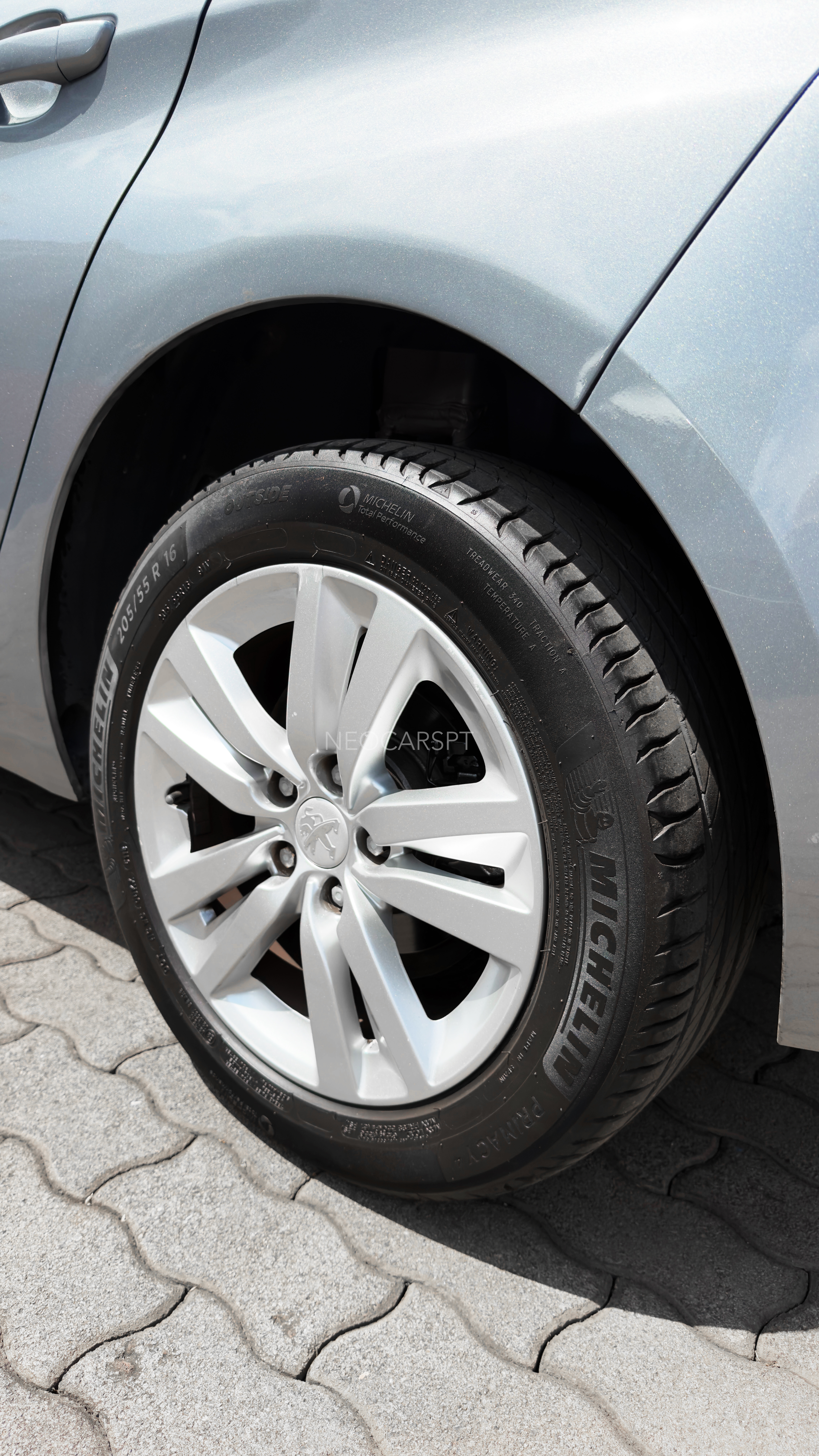 2015 PEUGEOT 308