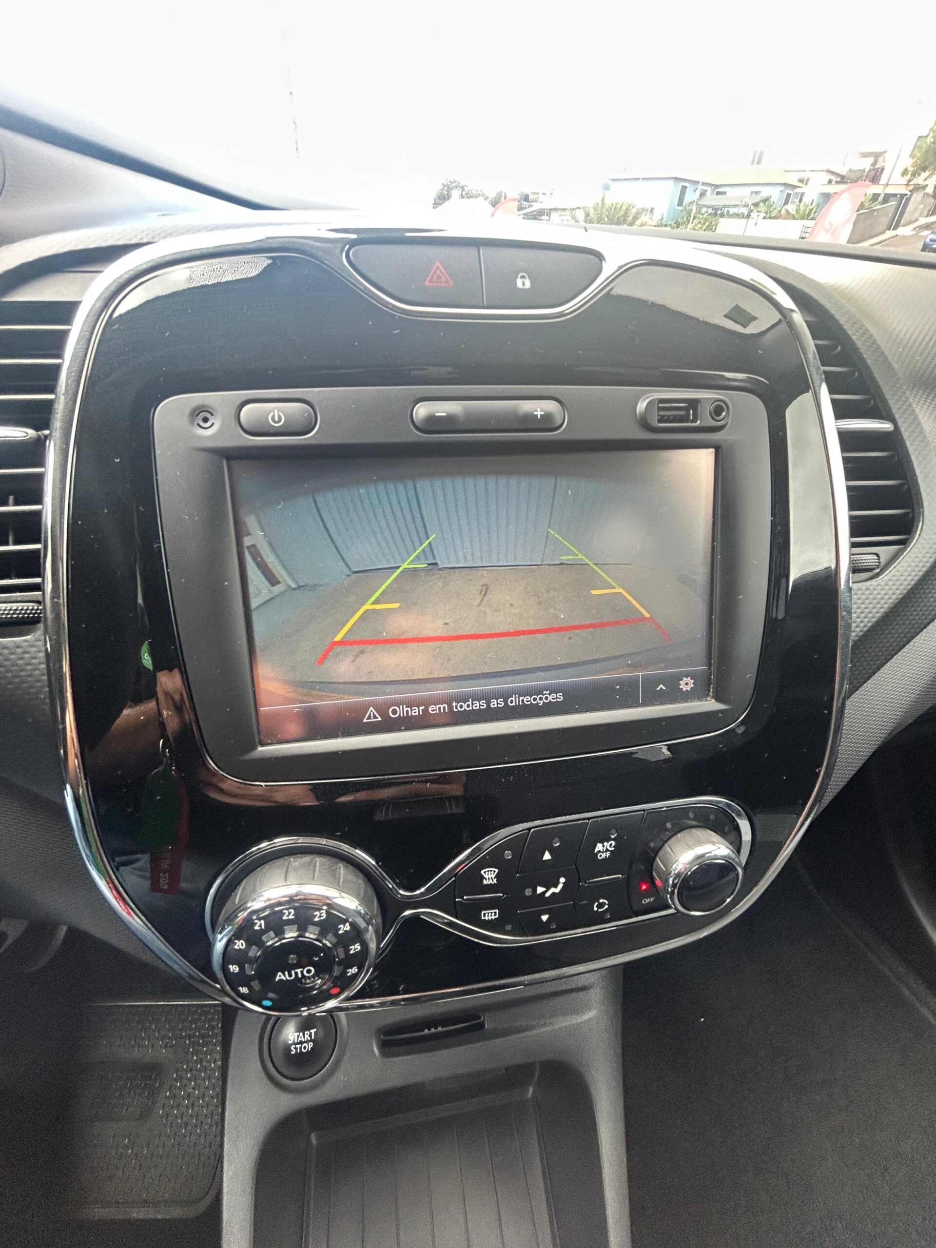 2016 RENAULT CAPTUR
