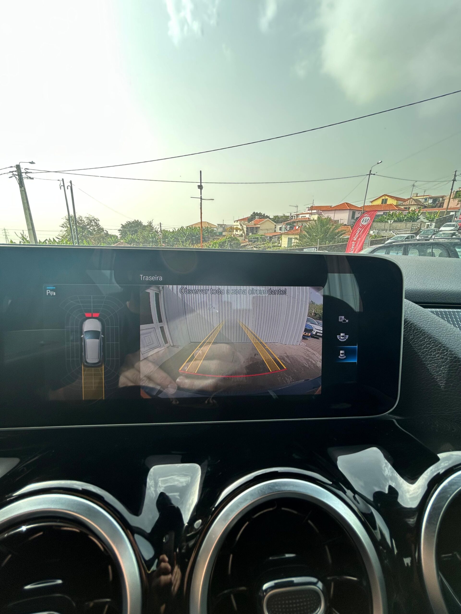 2019 MERCEDES B190D