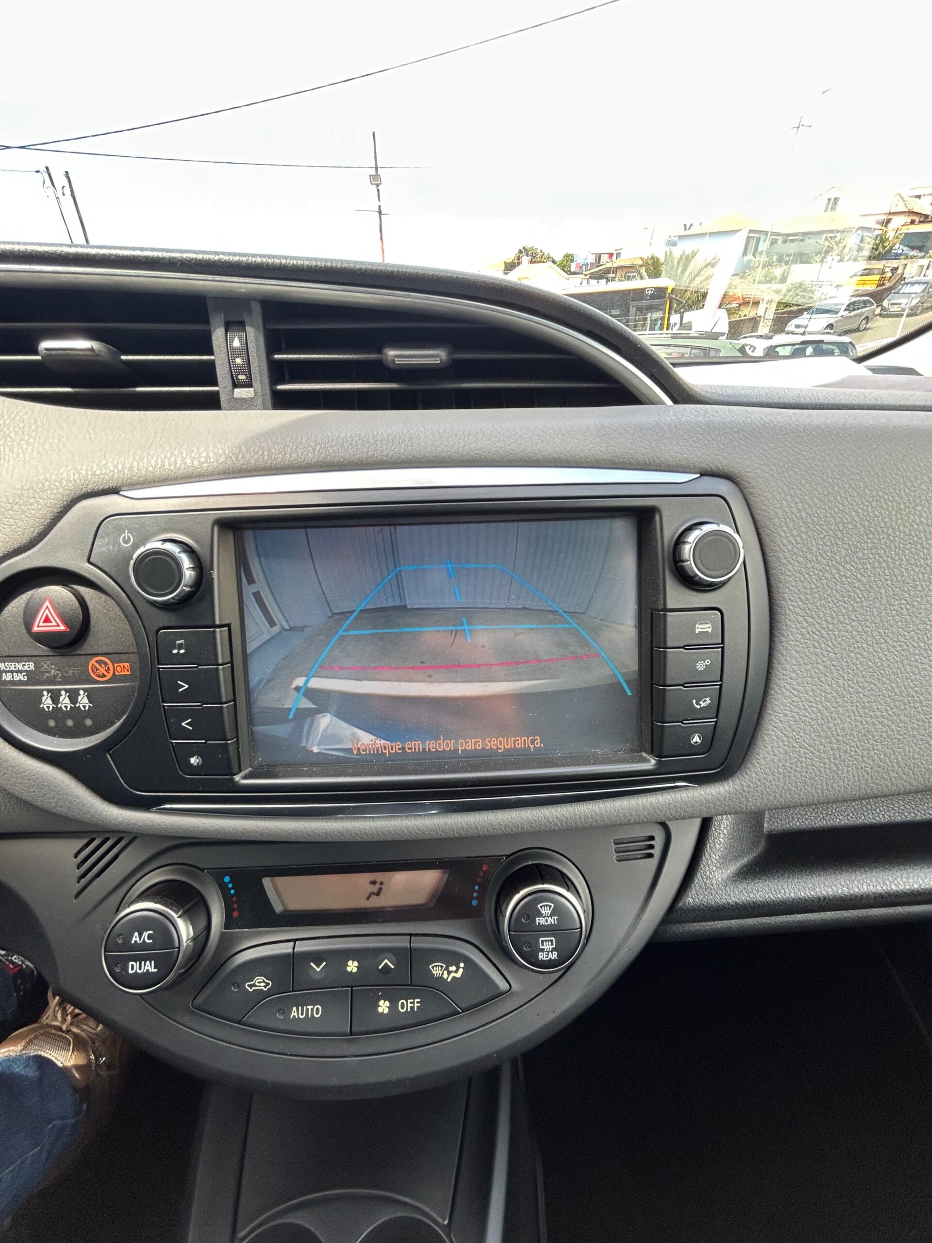 2014 TOYOTA YARIS