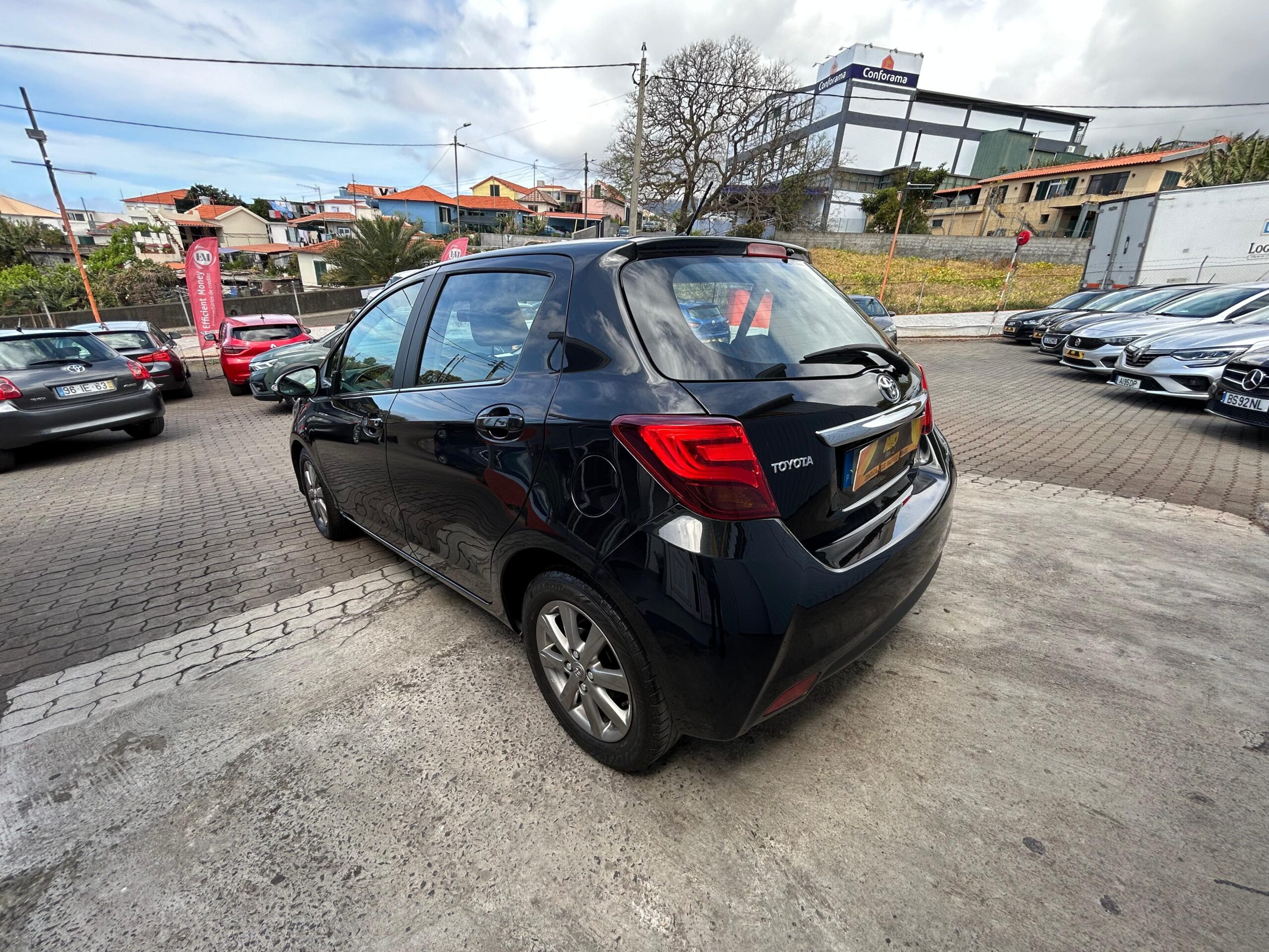 2014 TOYOTA YARIS